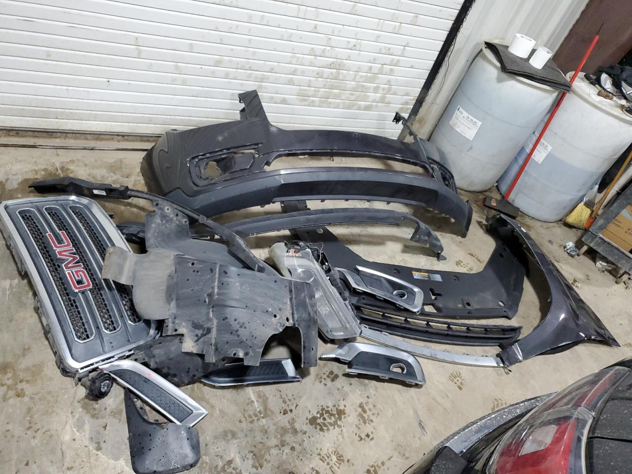 2015 GMC Acadia VIN 1GKKVRKD7FJ356953 Copart auction photo, front end damage thumbnail 13