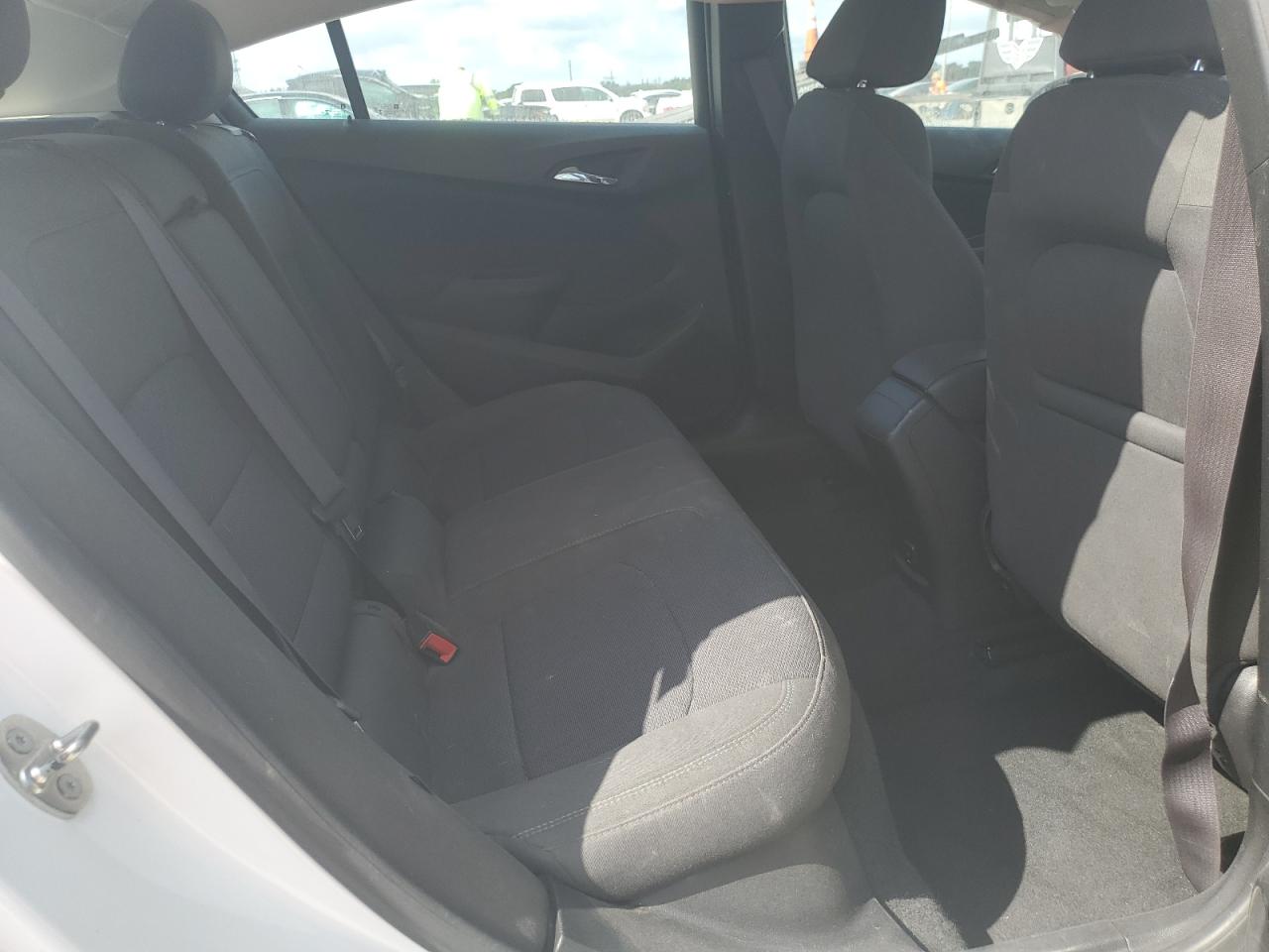 2017 Chevrolet Cruze VIN 3G1BE6SMXHS608909 Copart auction photo, front end / minor dent/scratches damage thumbnail 10