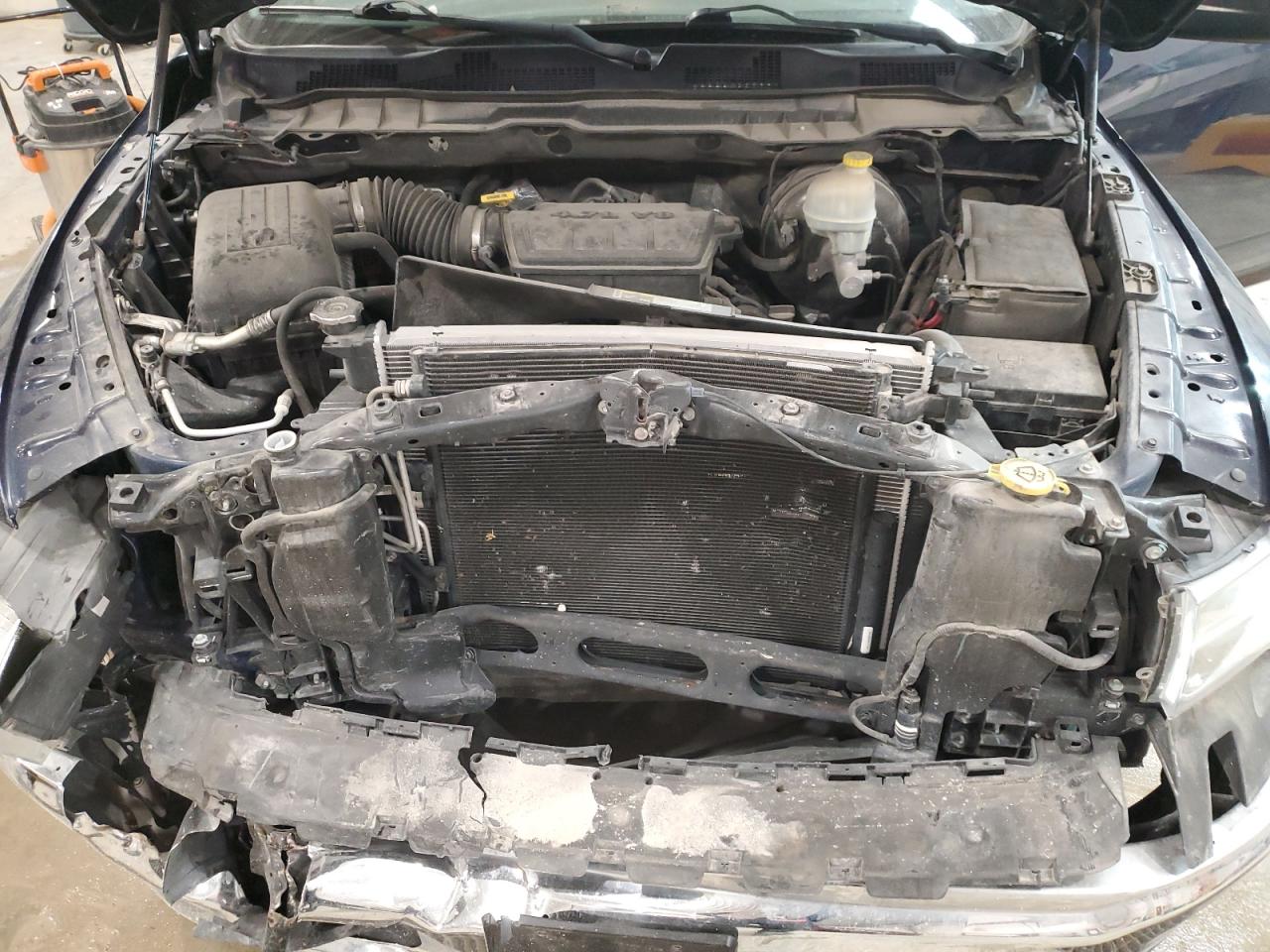 2013 RAM 1500 VIN 3C6JR6AP6DG571137 Copart auction photo, front end / side damage thumbnail 11