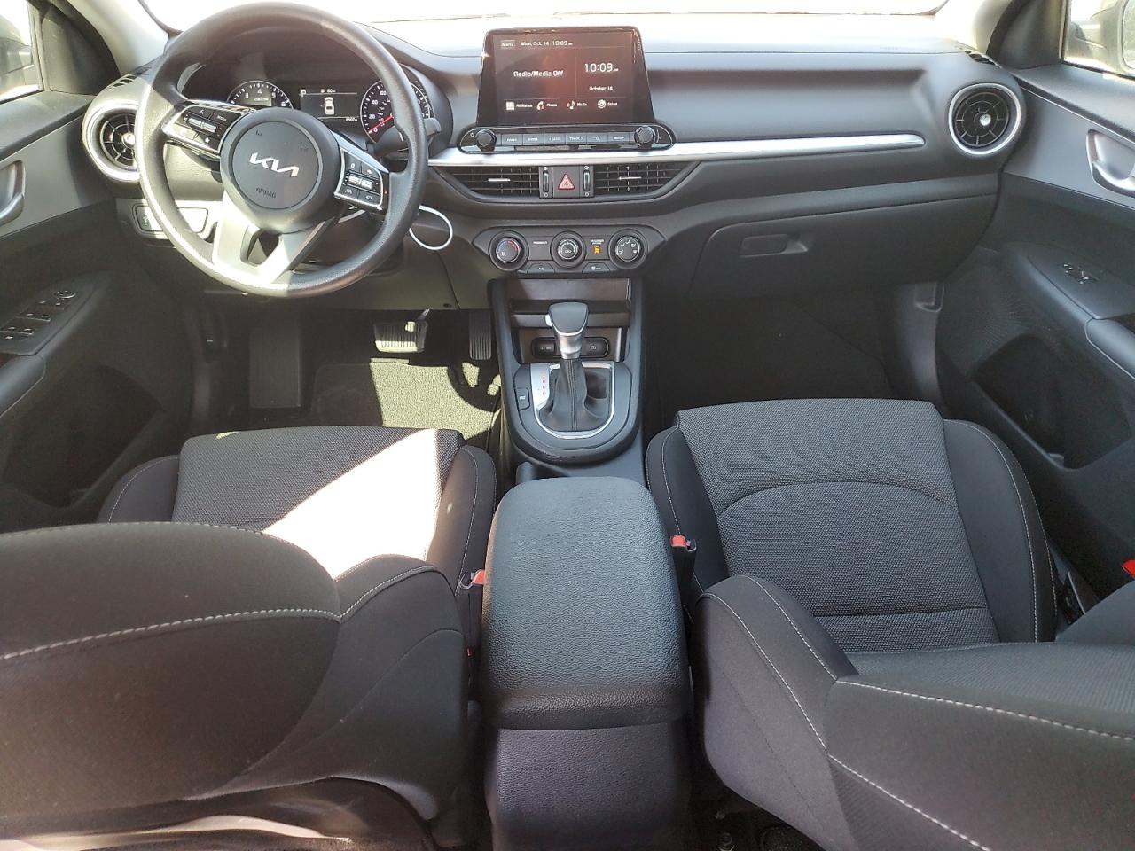 2024 KIA Forte VIN 3KPF24AD3RE775376 Copart auction photo, water/flood damage thumbnail 8