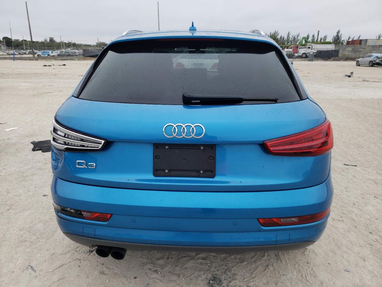 2016 Audi Q3 VIN WA1BFCFS4GR007762 Copart auction photo, side / minor dent/scratches damage thumbnail 6
