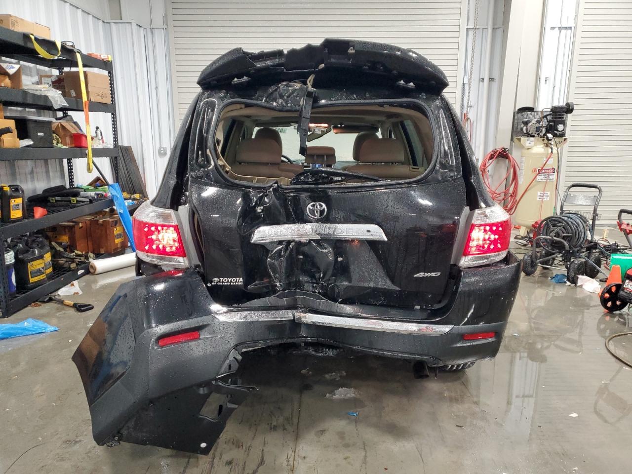 2013 Toyota Highlander VIN 5TDDK3EH2DS250337 Copart auction photo, rear end damage thumbnail 6
