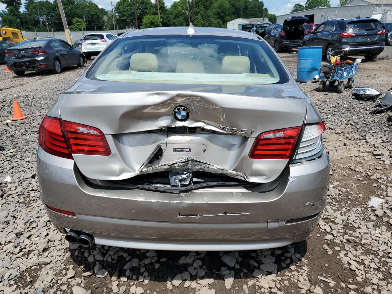 2012 BMW 5er VIN WBAXG5C57CDX05841 Copart auction photo, burn damage thumbnail 6