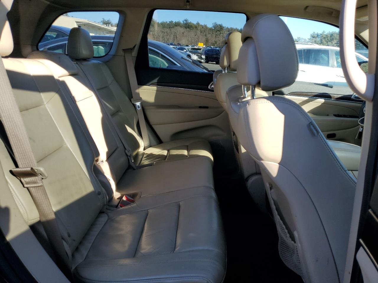2017 Jeep Grand Cherokee VIN 1C4RJFBGXHC862718 Copart auction photo, undercarriage / side damage thumbnail 11