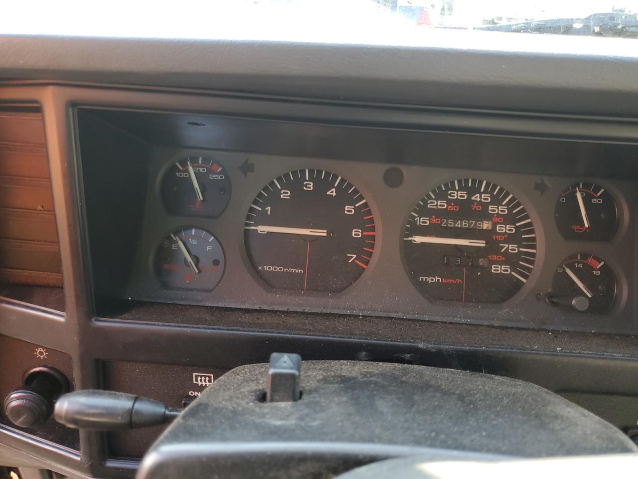 1996 Jeep Grand Cherokee VIN 1J4FJ68SXTL269085 Copart auction photo, vandalism damage thumbnail 9