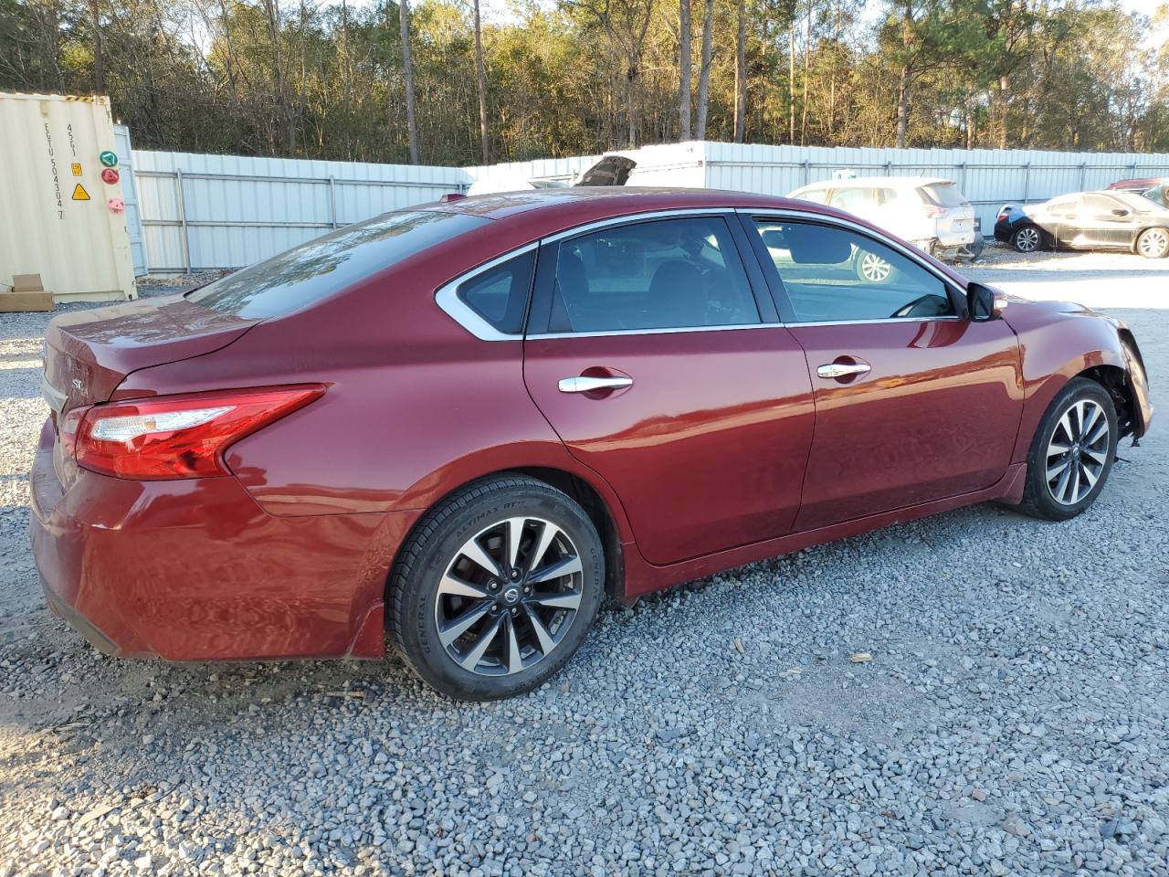 2017 Nissan Altima VIN 1N4AL3AP6HC135170 Copart auction photo, front end / minor dent/scratches damage thumbnail 3