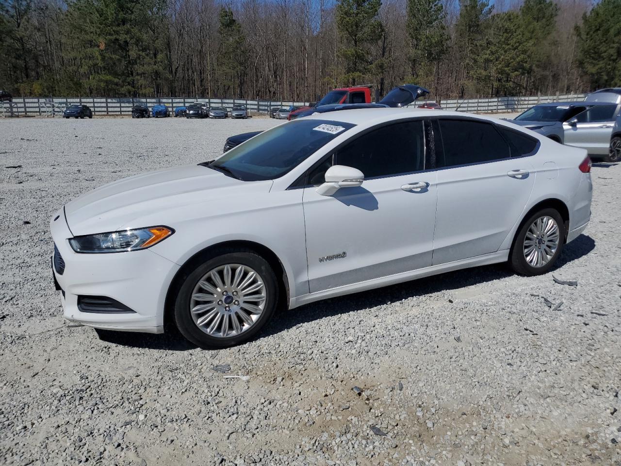 2014 Ford Fusion VIN 3FA6P0LU5ER392748
