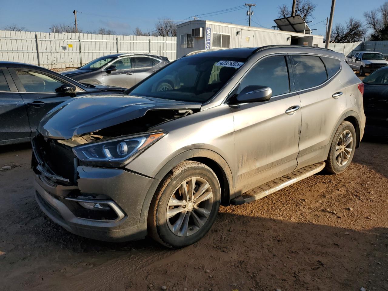 2017 Hyundai Santa Fe VIN 5NMZU4LA6HH040358