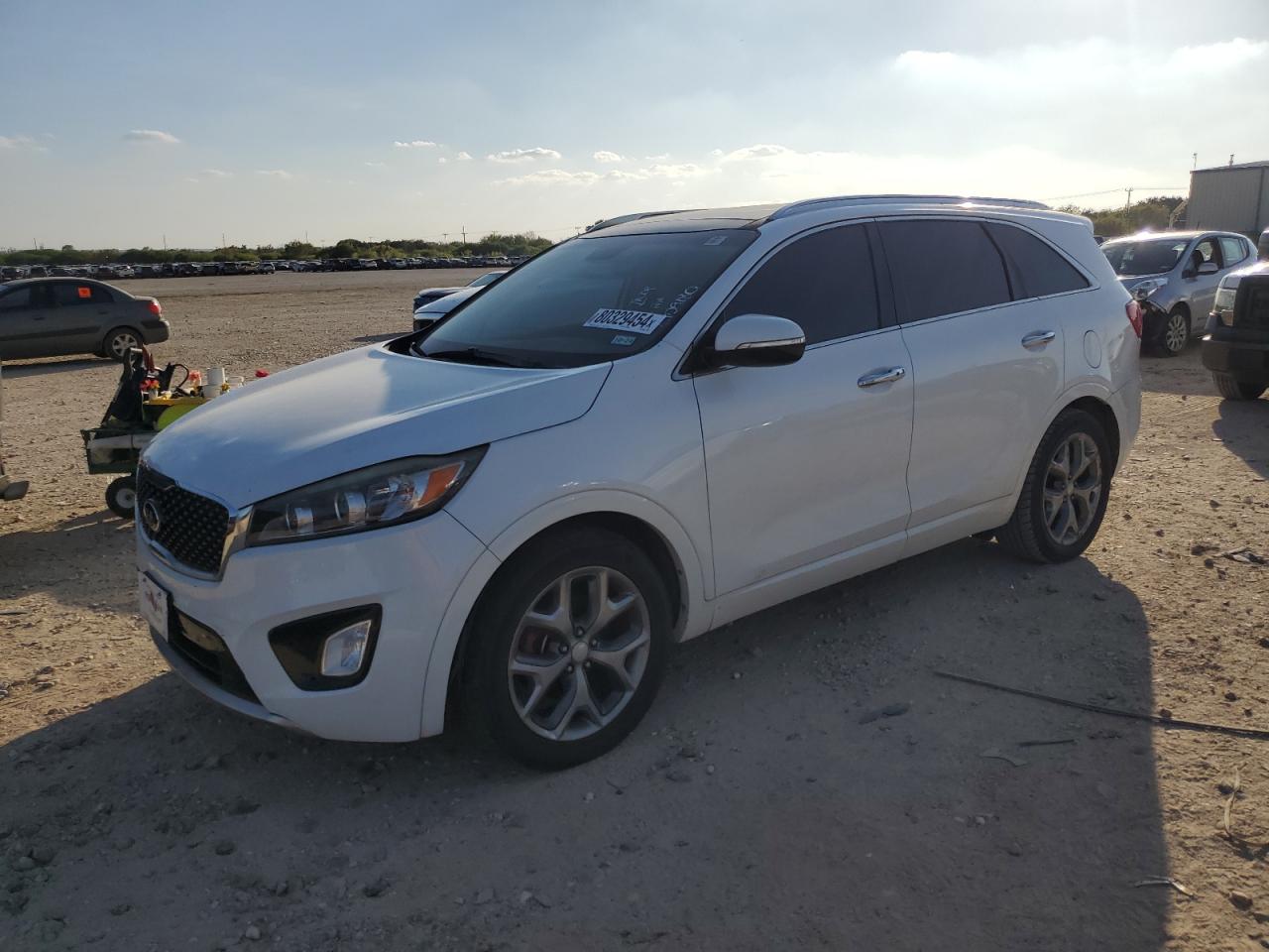 2018 KIA Sorento VIN 5XYPK4A58JG370571