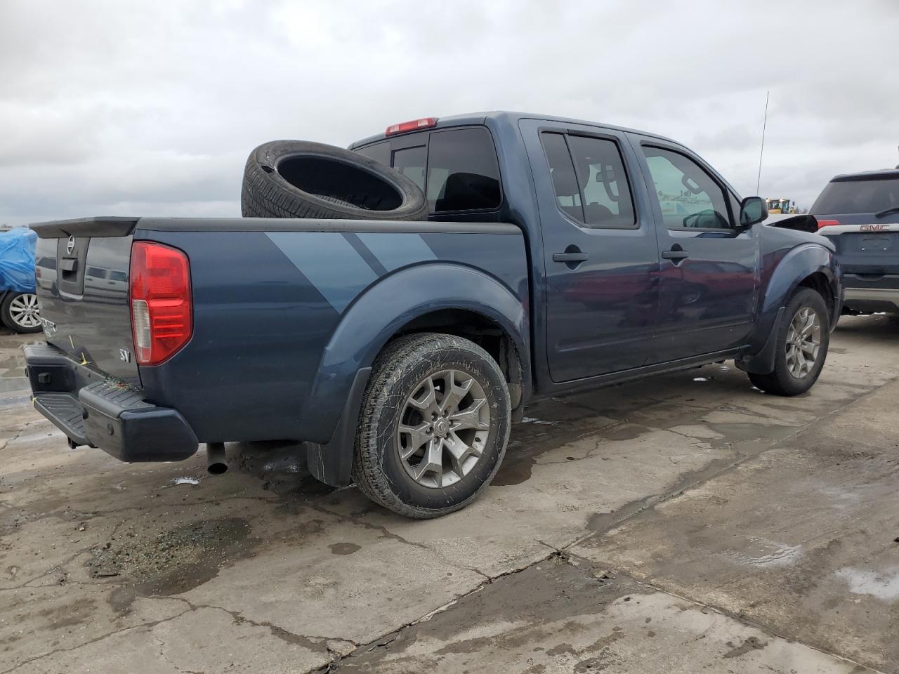 2021 Nissan Navara (Frontier) VIN 1N6ED0EA9MN715277 Copart auction photo, front end damage thumbnail 3