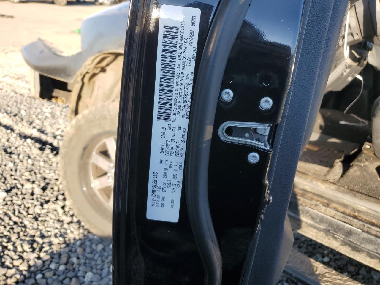 2009 Dodge RAM VIN 1D3HV18T89S813572 Copart auction photo, undercarriage / front end damage thumbnail 13