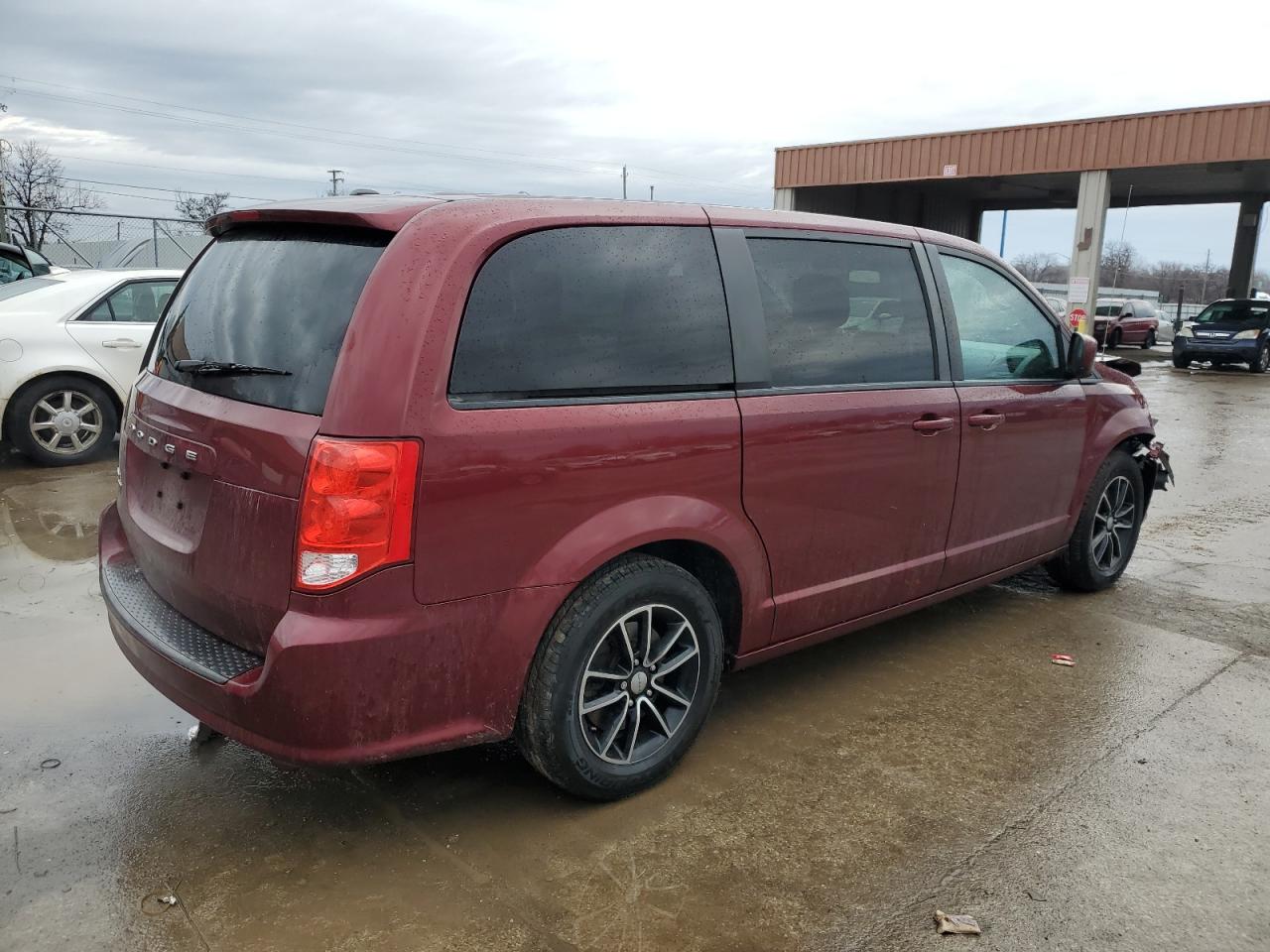 2018 Dodge Caravan VIN 2C4RDGBG6JR329579 Copart auction photo, front end damage thumbnail 3