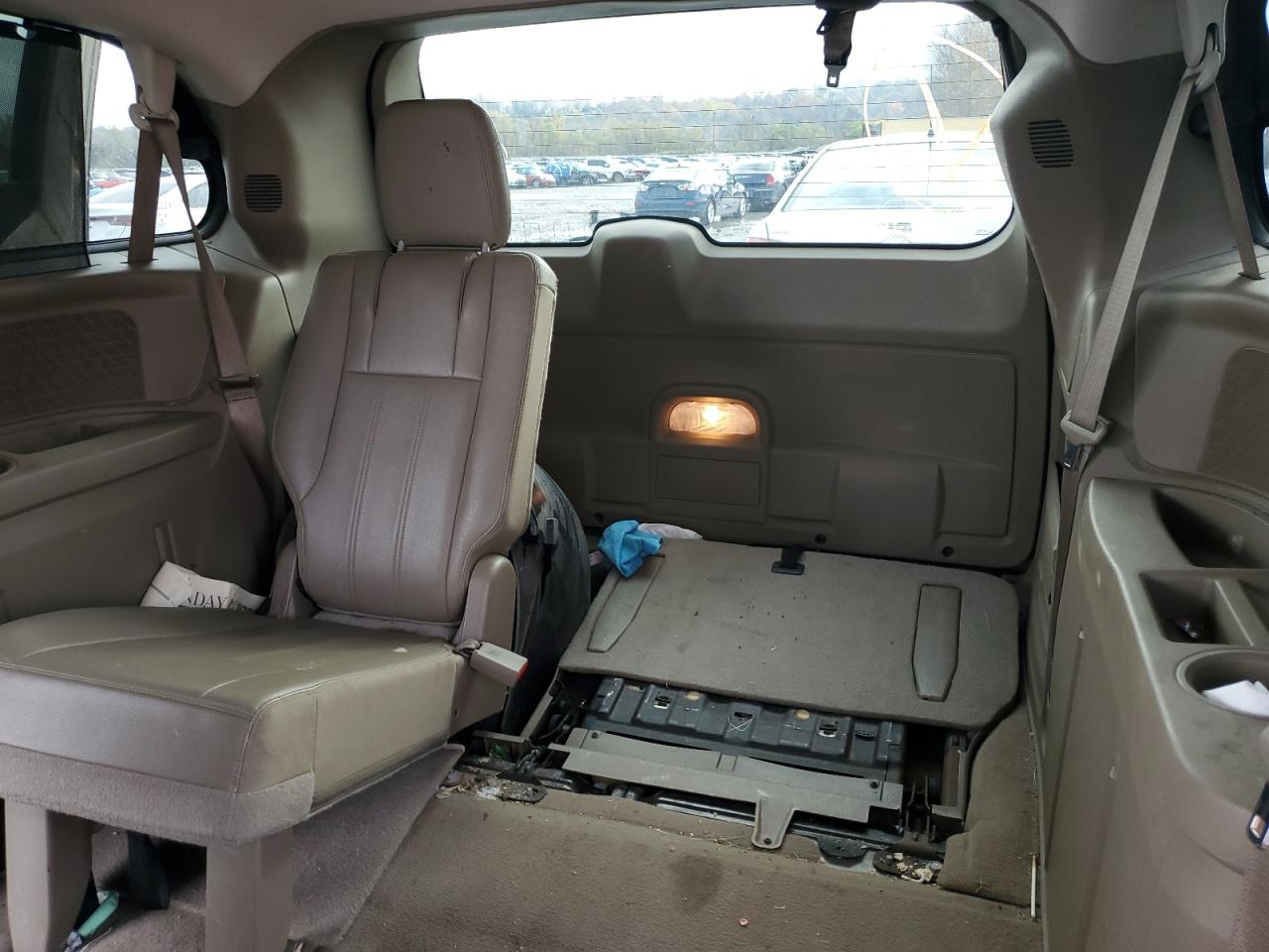 2015 Chrysler Town & Country VIN 2C4RC1BG6FR520930 Copart auction photo, front end damage thumbnail 10
