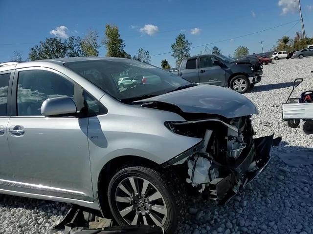 2020 Toyota Sienna VIN 5TDDZ3DC1LS250071 Copart auction photo, front end damage thumbnail 11