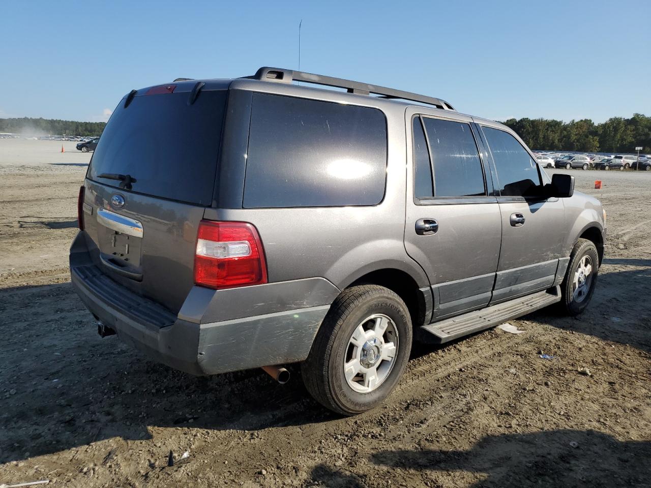 2011 Ford Expedition VIN 1FMJU1F50BEF32688 Copart auction photo, all over / top/roof damage thumbnail 3