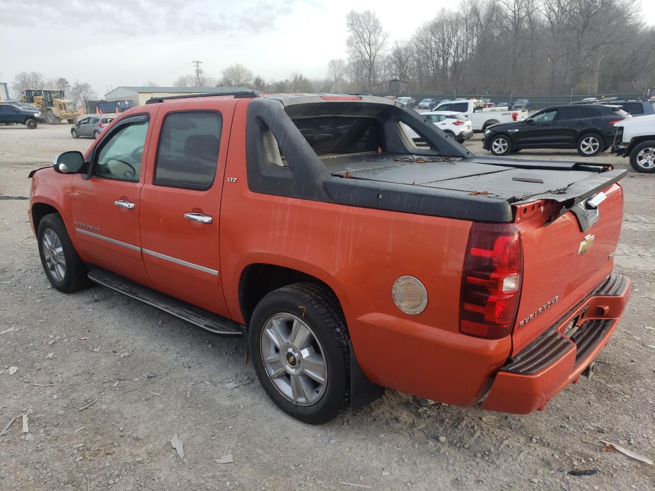 2009 Chevrolet Avalanche VIN 3GNFK32049G275566 Copart auction photo, rear end / side damage thumbnail 2