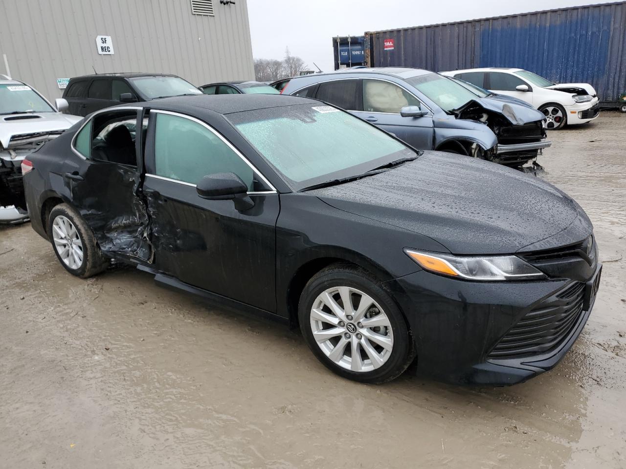 2018 Toyota Camry VIN 4T1B11HK3JU090316 Copart auction photo, side / rear end damage thumbnail 4