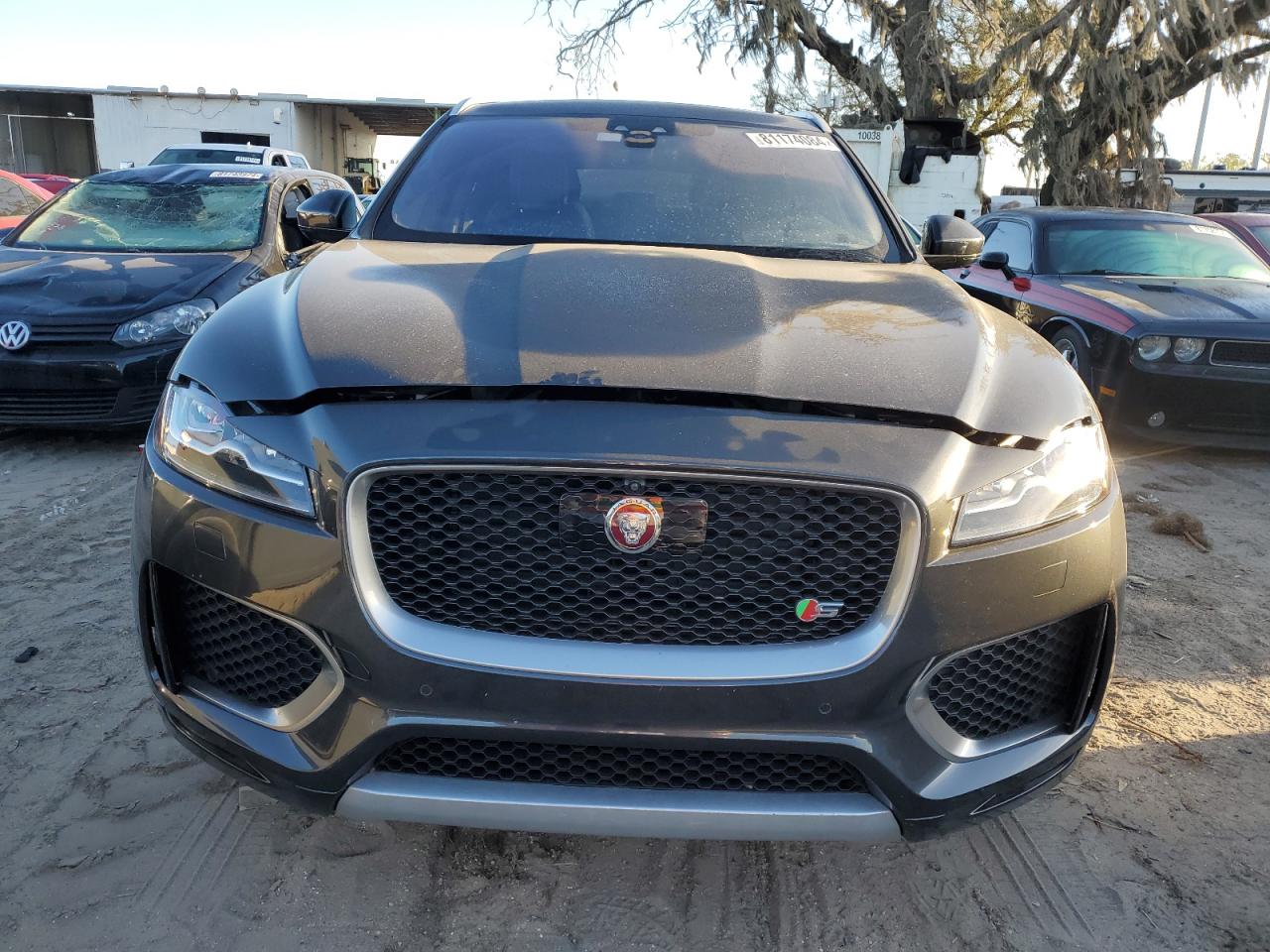 2020 Jaguar F-Pace VIN SADCM2FV4LA647228 Copart auction photo, front end damage thumbnail 5
