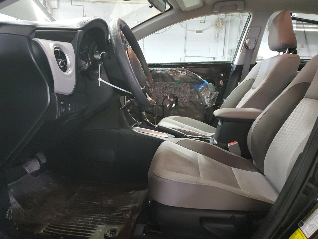 2017 Toyota Corolla VIN 2T1BURHEXHC950790 Copart auction photo, front end / stripped damage thumbnail 7