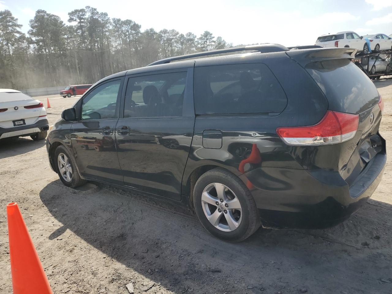 2014 Toyota Sienna VIN 5TDKK3DC4ES454507 Copart auction photo, rear end damage thumbnail 2