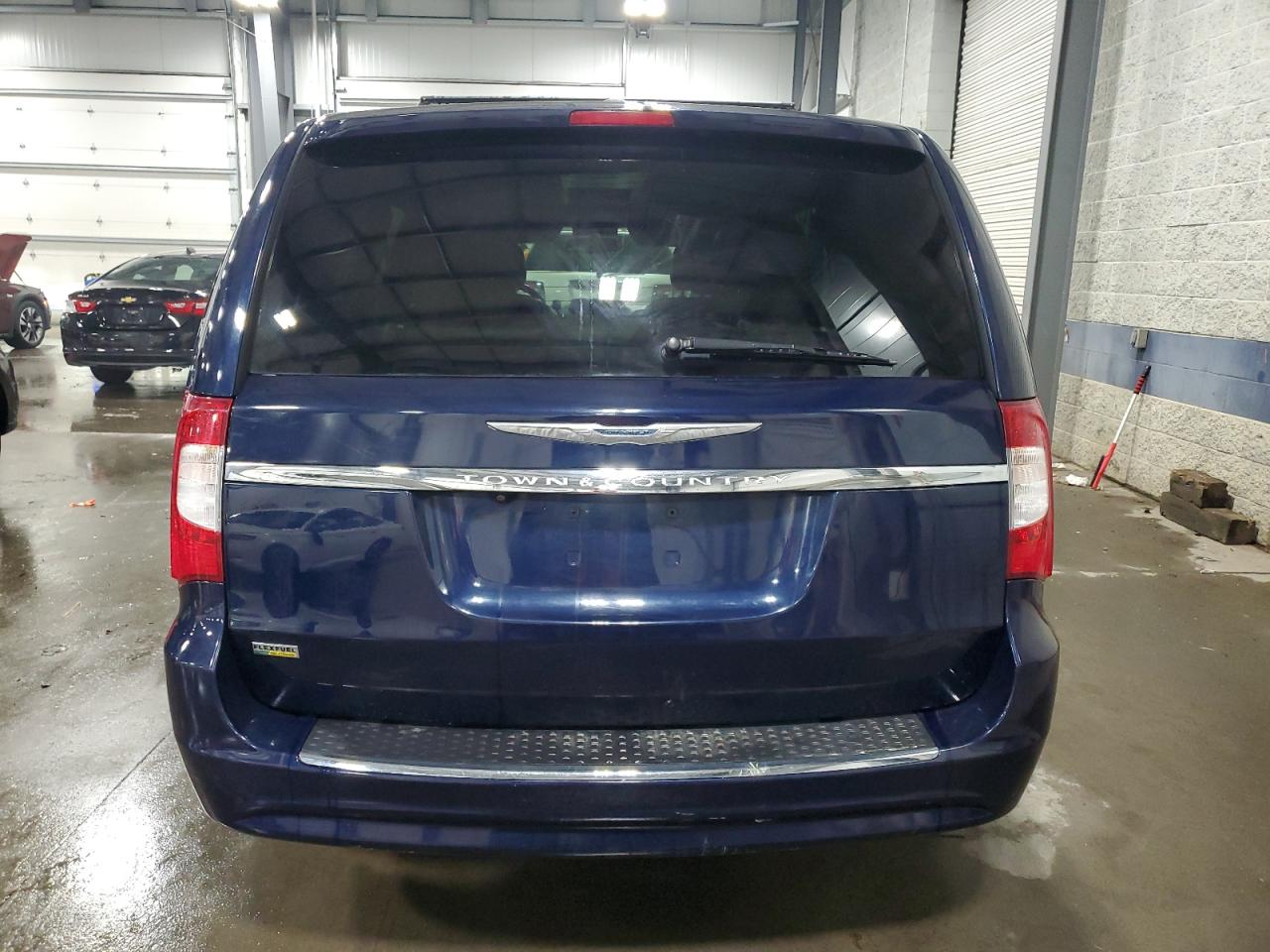 2014 Chrysler Town & Country VIN 2C4RC1BG3ER158585 Copart auction photo, front end damage thumbnail 6