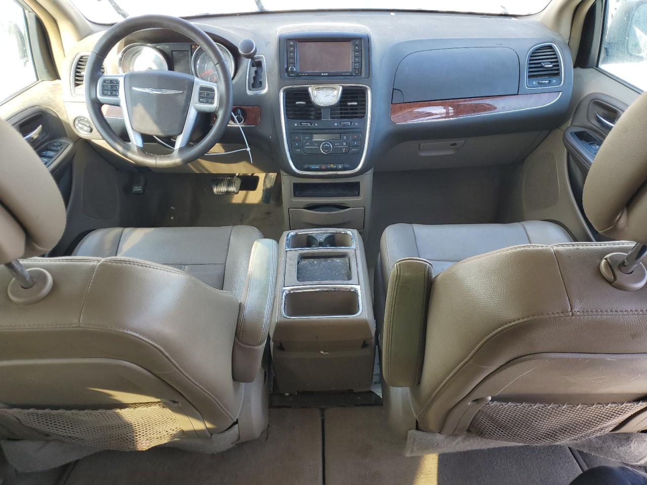 2013 Chrysler Town & Country VIN 2C4RC1BG6DR630860 Copart auction photo, front end damage thumbnail 8