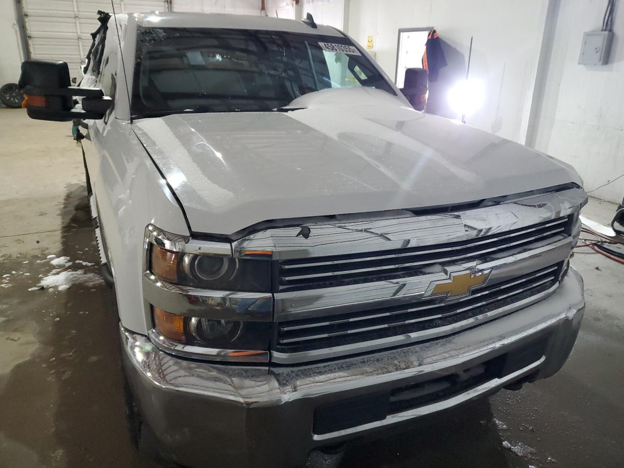 2018 Chevrolet Silverado VIN 1GC2KUEGXJZ262654 Copart auction photo, burn damage thumbnail 5