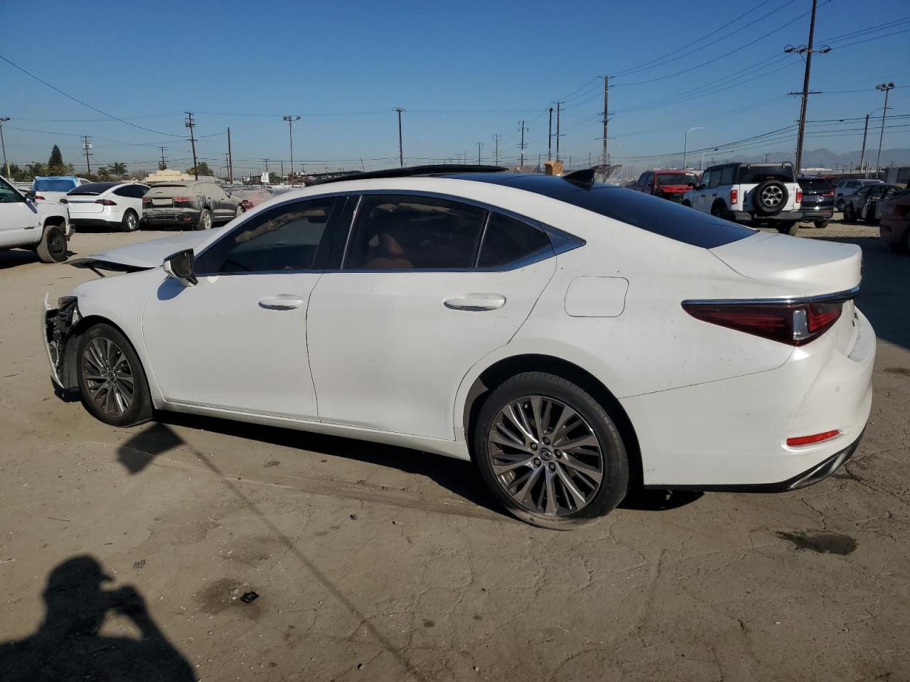 2019 Lexus ES VIN JTHBZ1B11K2004638 Copart auction photo, front end damage thumbnail 2