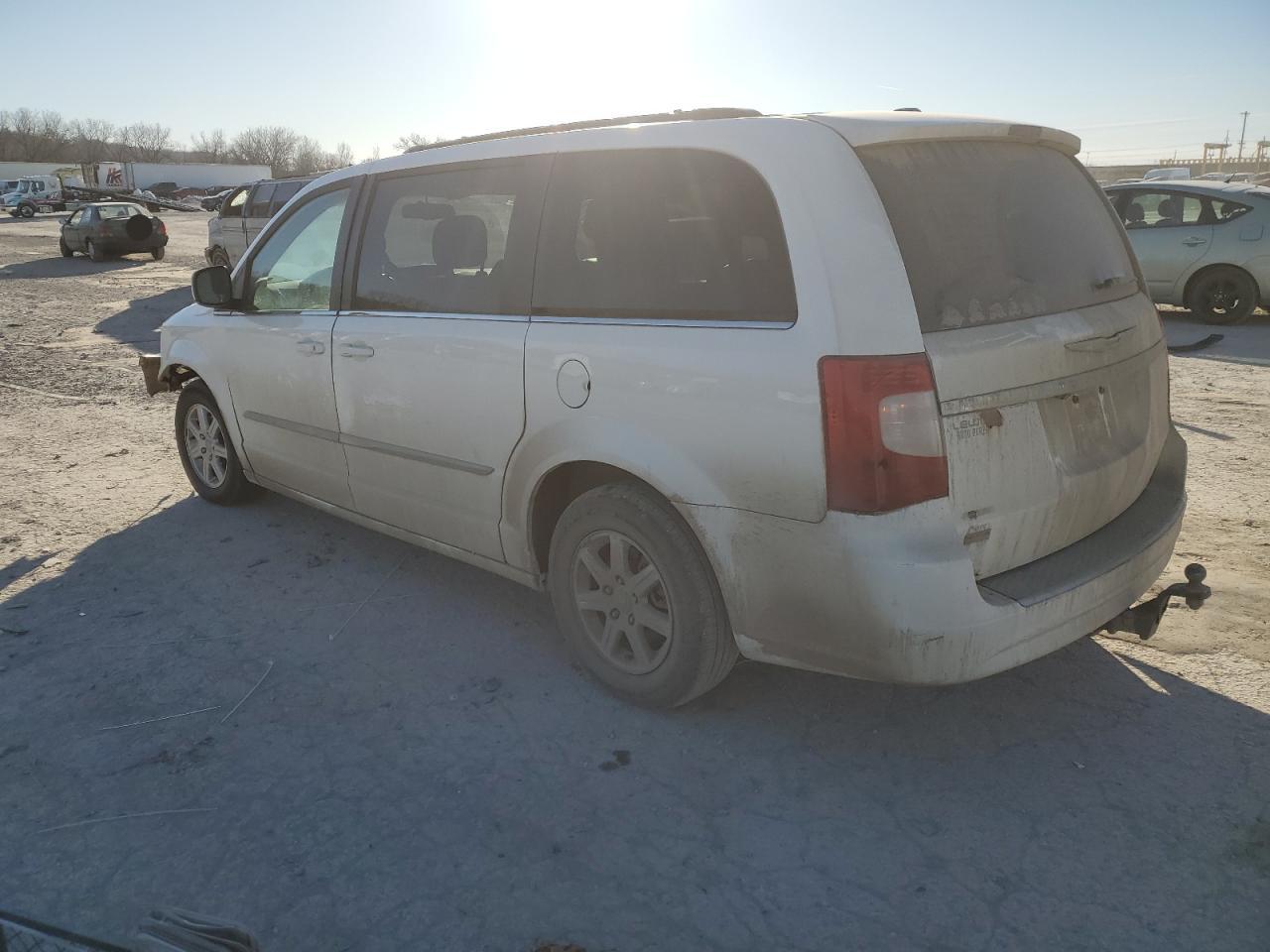 2012 Chrysler Town & Country VIN 2C4RC1BGXCR300055 Copart auction photo, front end damage thumbnail 2