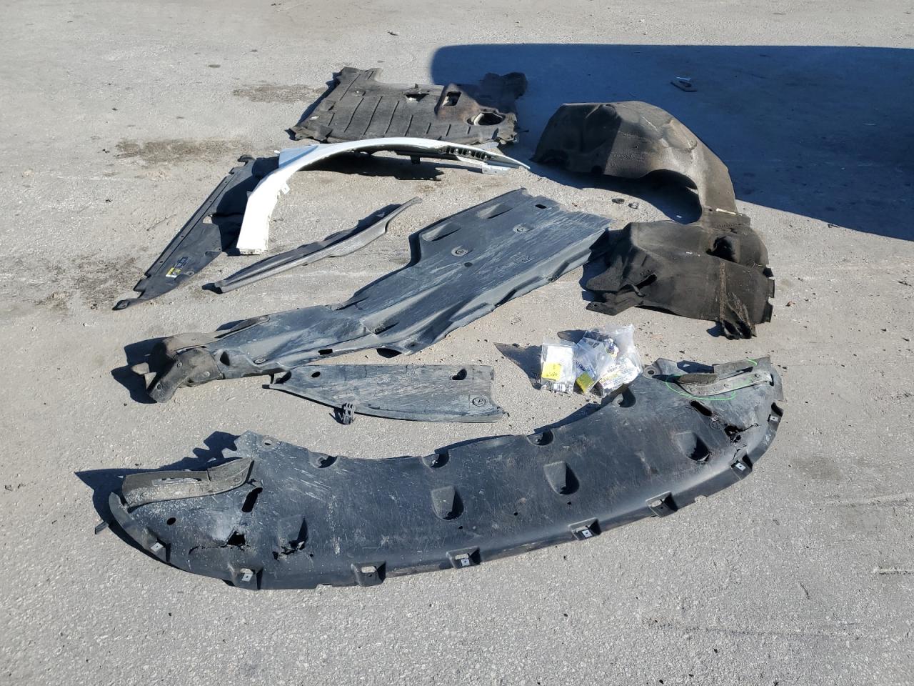 2018 Chrysler Pacifica VIN 2C4RC1FG5JR280076 Copart auction photo, front end / side damage thumbnail 13