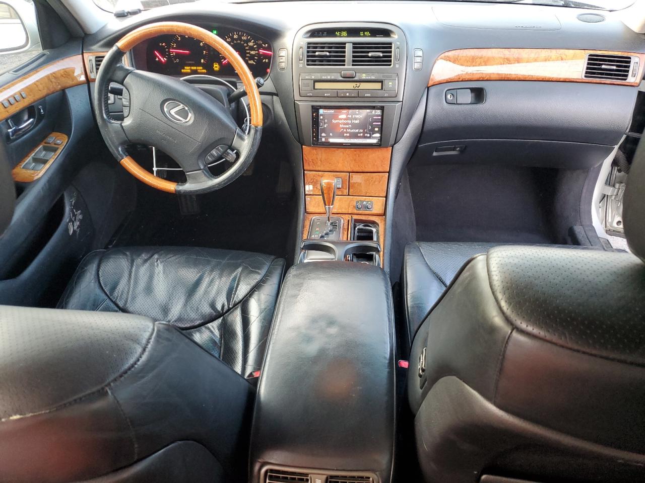 2003 Lexus LS VIN JTHBN30FX30098358 Copart auction photo, front end / minor dent/scratches damage thumbnail 8