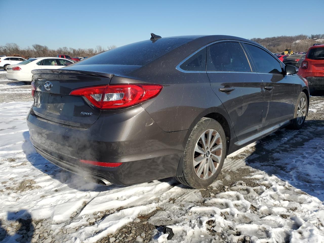 2015 Hyundai Sonata VIN 5NPE34AF6FH255819 Copart auction photo, vandalism damage thumbnail 3