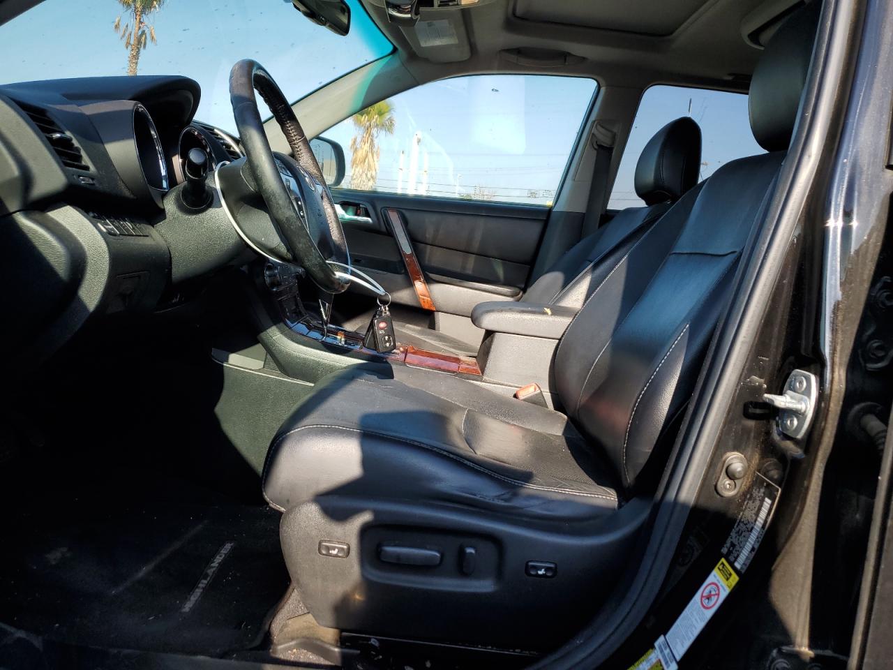 2012 Toyota Highlander VIN 5TDYK3EH8CS075916 Copart auction photo, burn damage thumbnail 7