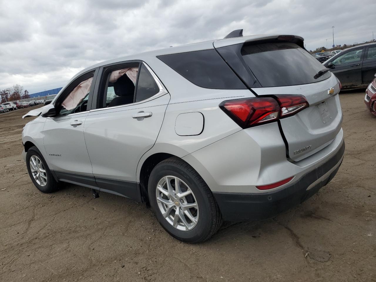 2022 Chevrolet Equinox VIN 3GNAXKEV3NL204325 Copart auction photo, front end damage thumbnail 2