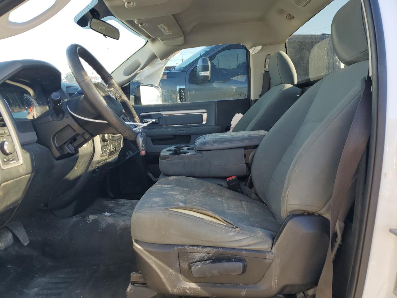 2017 RAM 1500 VIN 3C6JR7DGXHG777780 Copart auction photo, undercarriage / side damage thumbnail 7