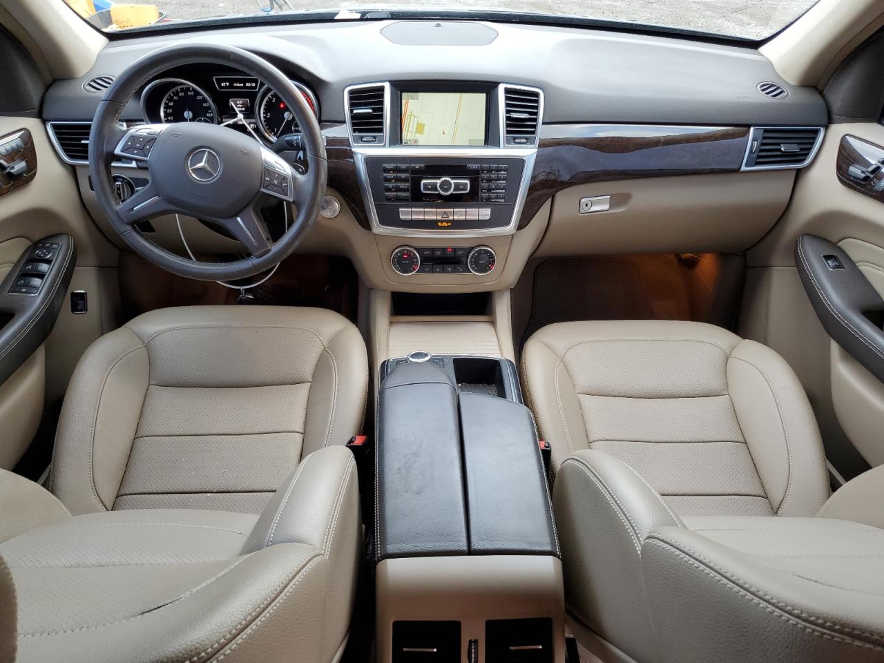2013 Mercedes-Benz M-klasse VIN 4JGDA2EB9DA240860 Copart auction photo, minor dent/scratches damage thumbnail 8