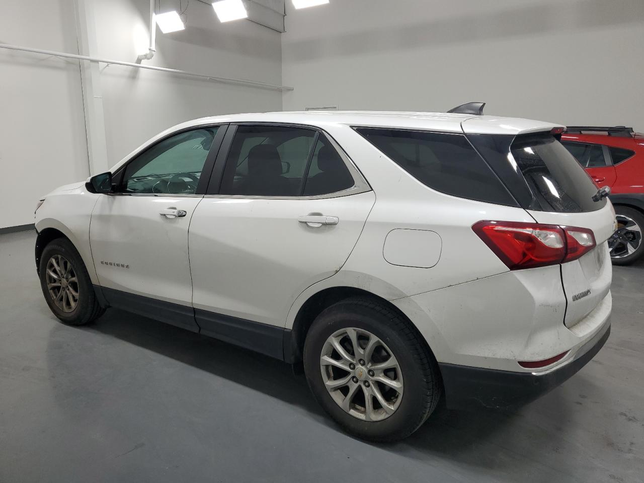 2021 Chevrolet Equinox VIN 2GNAXUEV9M6161169 Copart auction photo, front end damage thumbnail 2
