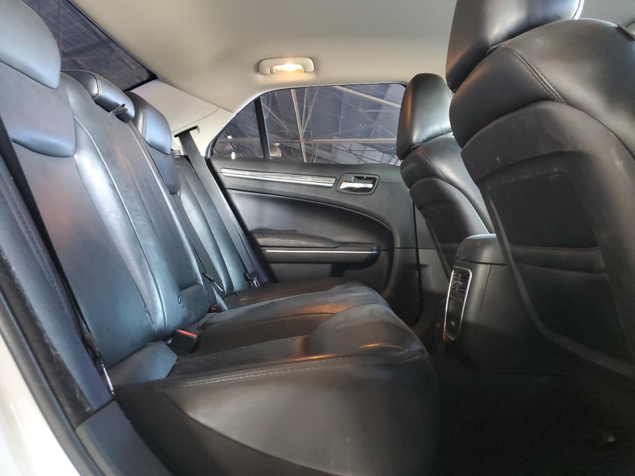 2019 Chrysler 300 VIN 2C3CCAAG2KH563172 Copart auction photo, front end damage thumbnail 10