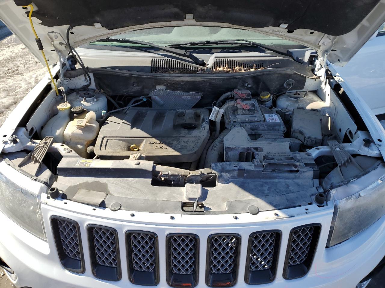 2016 Jeep Compass VIN 1C4NJDEB5GD708445 Copart auction photo, side damage thumbnail 12