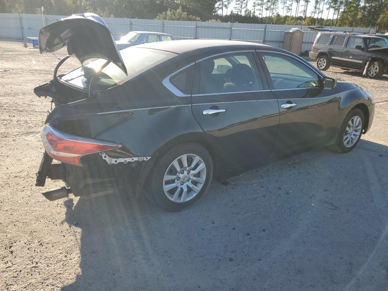 2015 Nissan Altima VIN 1N4AL3AP5FN401456 Copart auction photo, rear end damage thumbnail 3