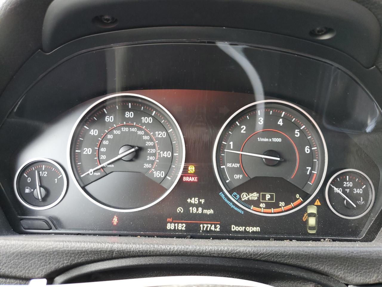 2015 BMW 3er VIN WBA3B3C53FJ985524 Copart auction photo, all over / undercarriage damage thumbnail 9