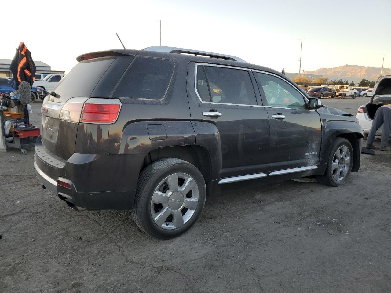 2014 GMC Terrain VIN 2GKFLUE31E6224389 Copart auction photo, front end damage thumbnail 3