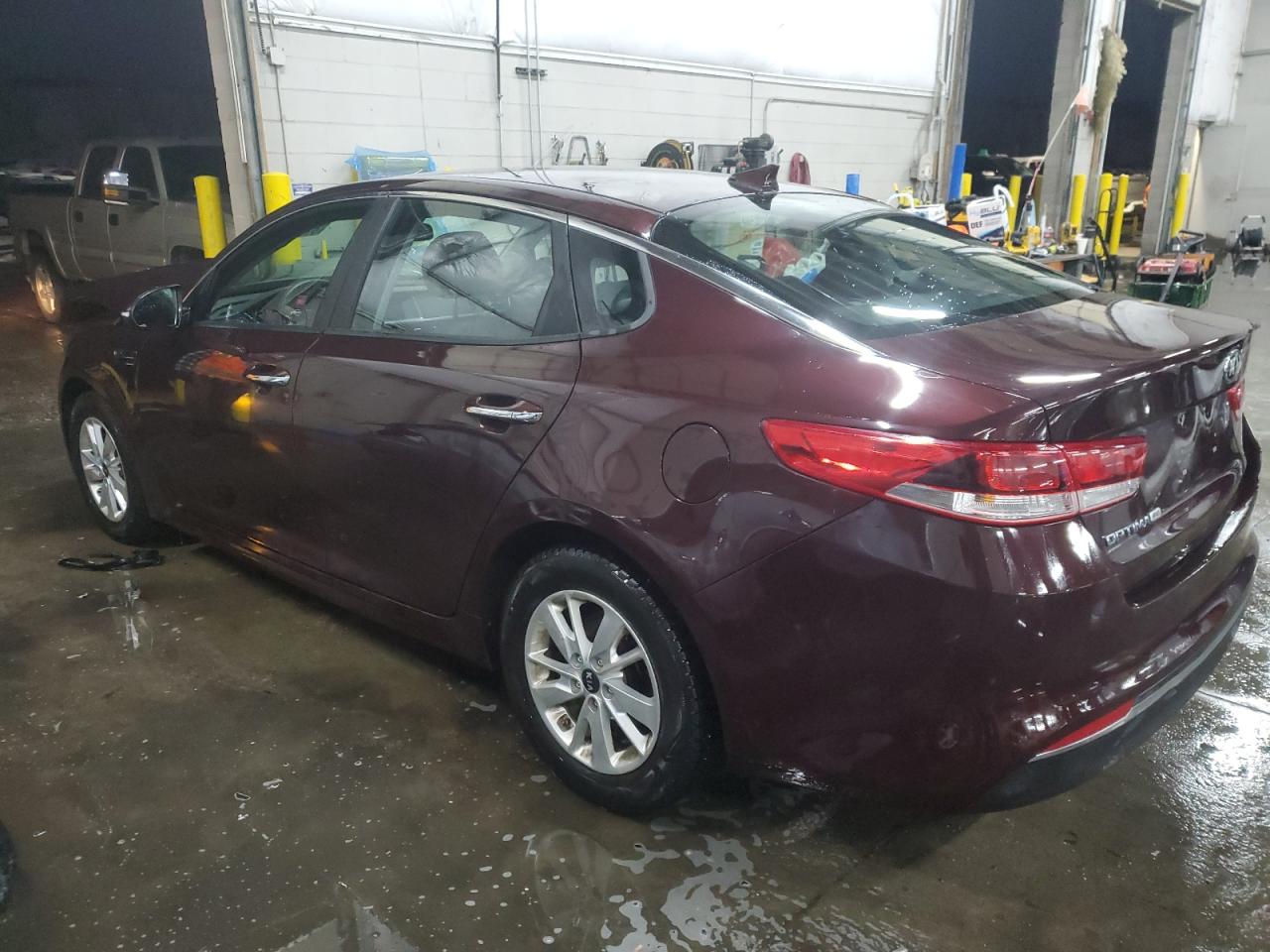 2018 KIA Optima VIN 5XXGT4L3XJG180736 Copart auction photo, front end / minor dent/scratches damage thumbnail 2