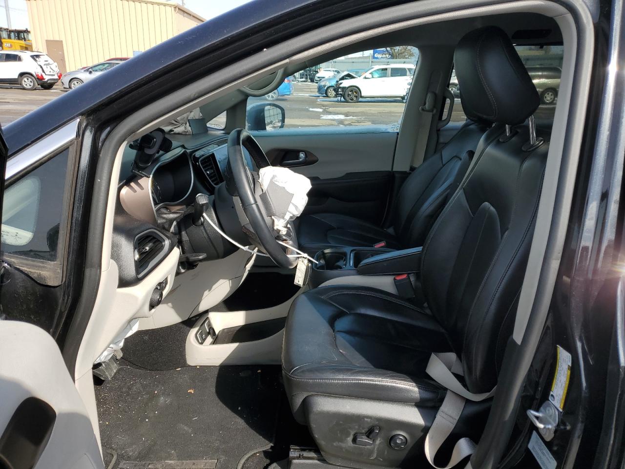 2017 Chrysler Pacifica VIN 2C4RC1BG9HR539443 Copart auction photo, front end / undercarriage damage thumbnail 7