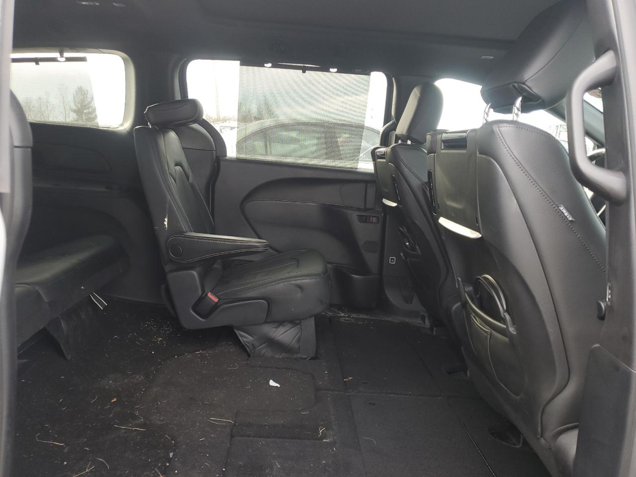 2020 Chrysler Pacifica VIN 2C4RC3BG4LR260325 Copart auction photo, front end / side damage thumbnail 11