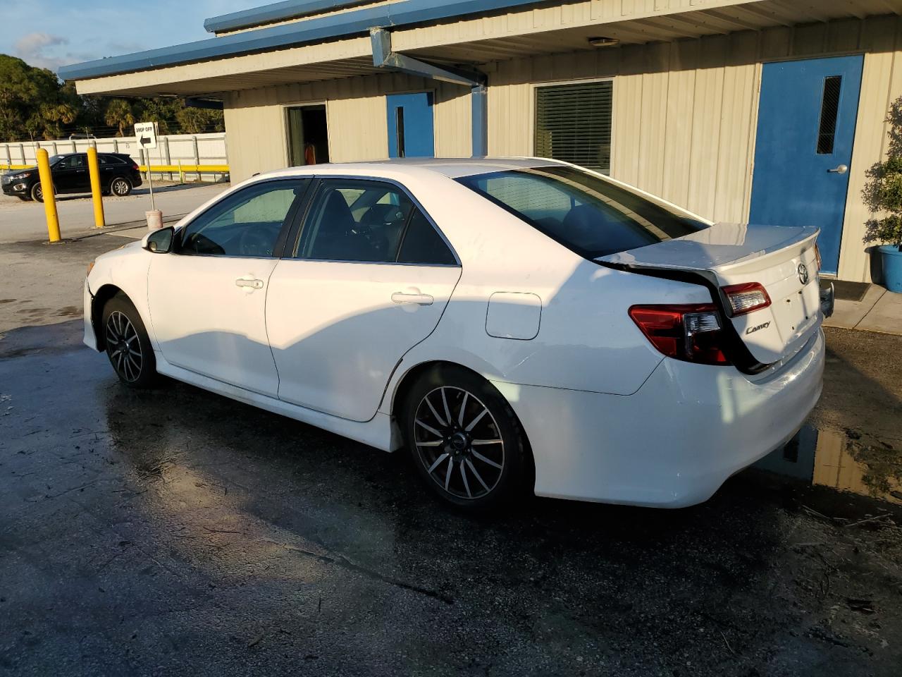 2013 Toyota Camry VIN 4T1BF1FK1DU291091 Copart auction photo, rear end damage thumbnail 2