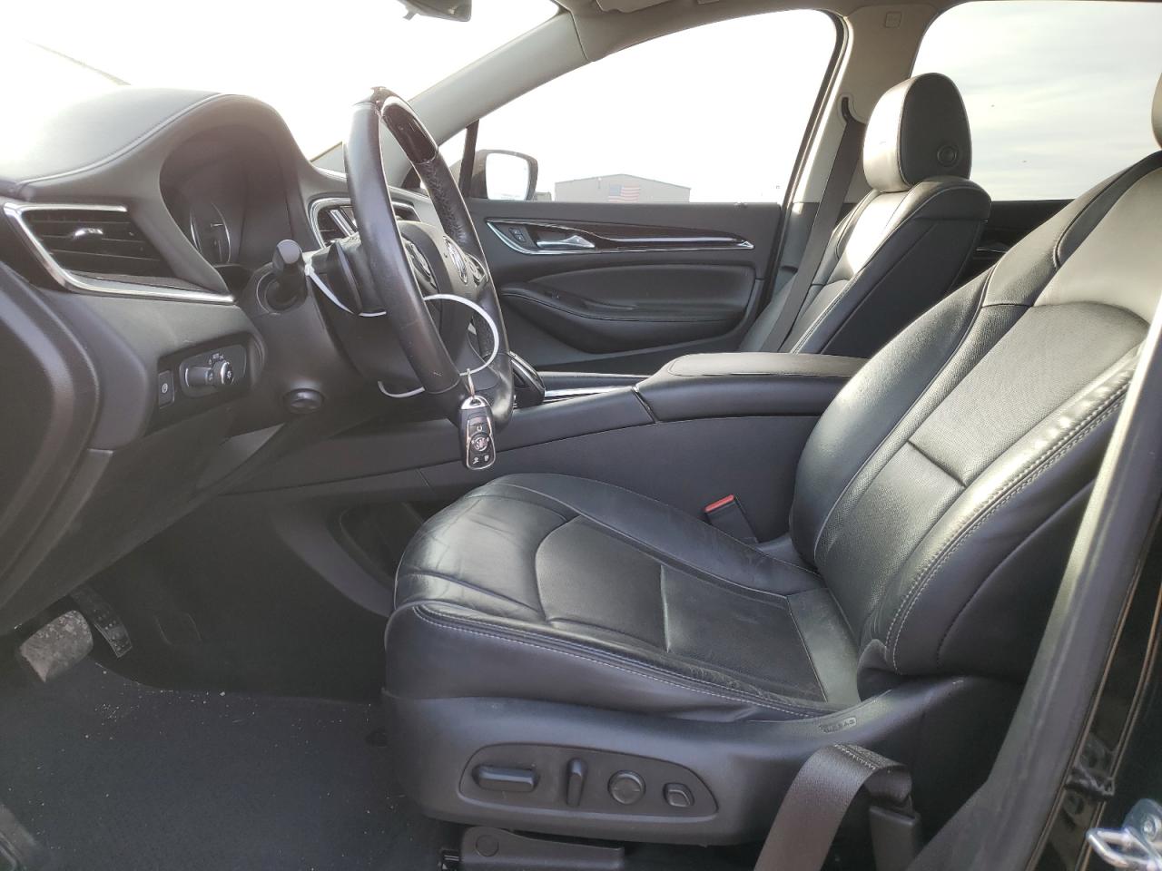 2021 Buick Enclave VIN 5GAERDKW7MJ136230 Copart auction photo, front end / minor dent/scratches damage thumbnail 7
