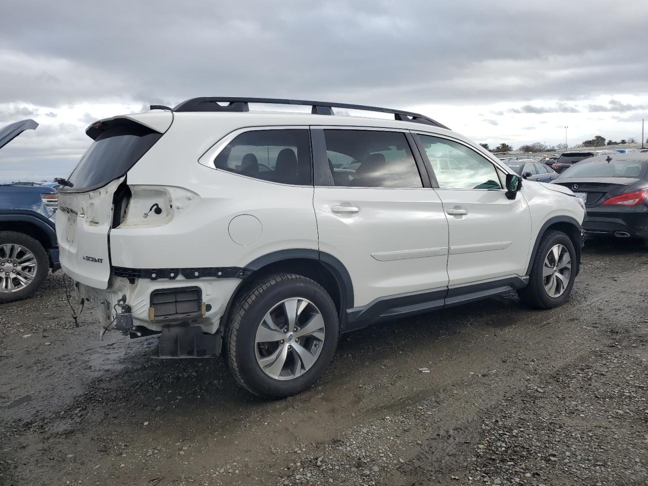 2019 Subaru Ascent VIN 4S4WMACD0K3435410 Copart auction photo, all over damage thumbnail 3