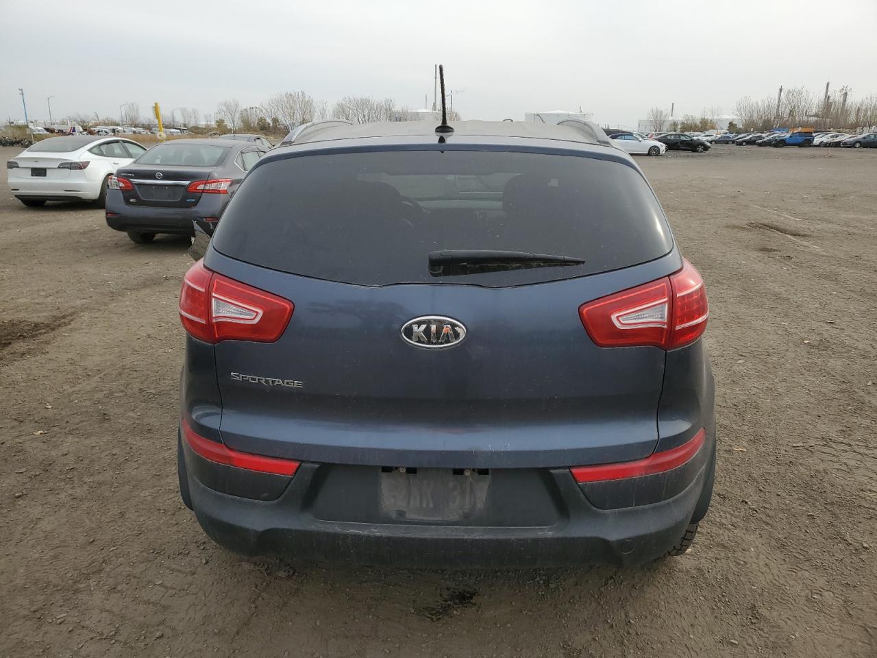 2011 KIA Sportage VIN KNDPB3A24B7128553 Copart auction photo, minor dent/scratches damage thumbnail 6