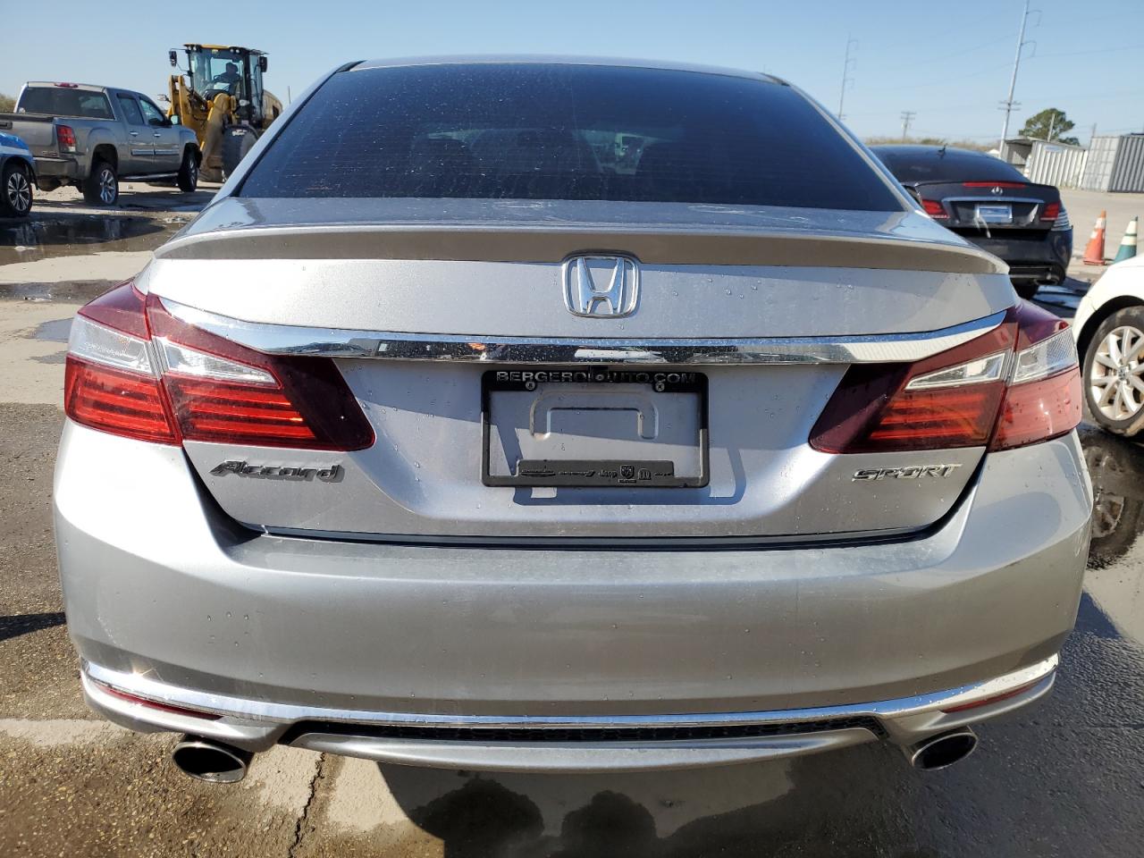 2016 Honda Accord VIN 1HGCR2F57GA200428 Copart auction photo, front end damage thumbnail 6